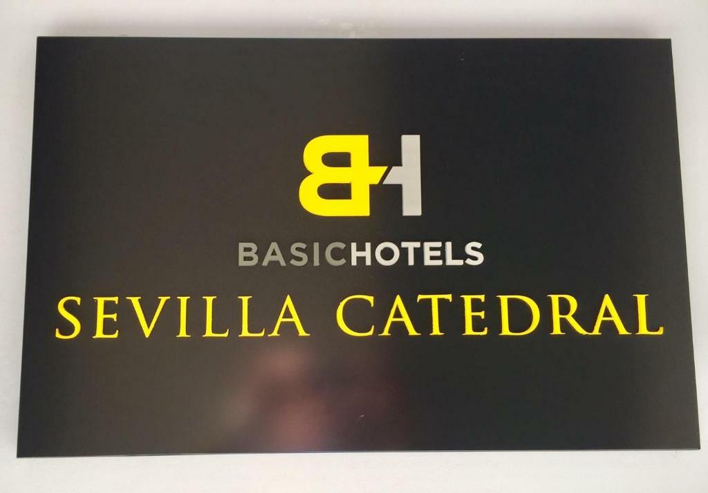 Basic Hotel Sevilla Catedral Eksteriør bilde