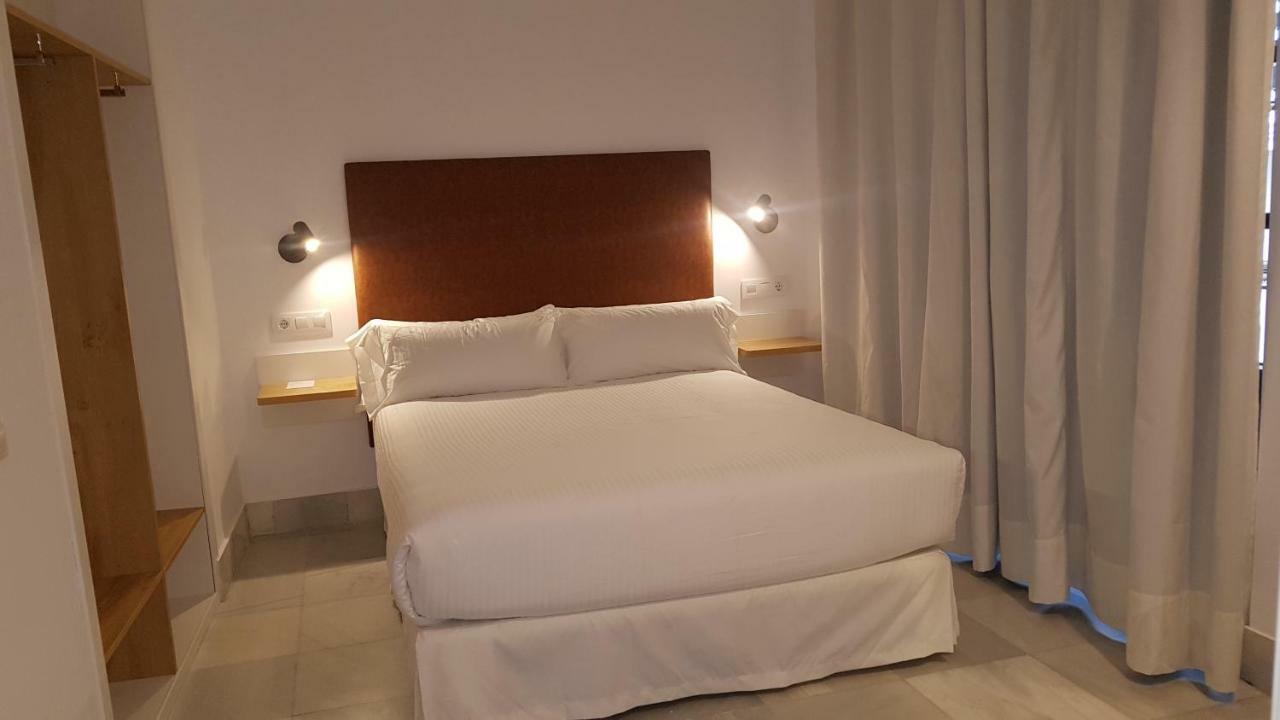Basic Hotel Sevilla Catedral Eksteriør bilde